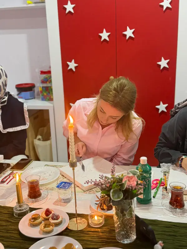 Aydınlık Yarınlar atölye çalışması - yaratıcı sanat etkinliği